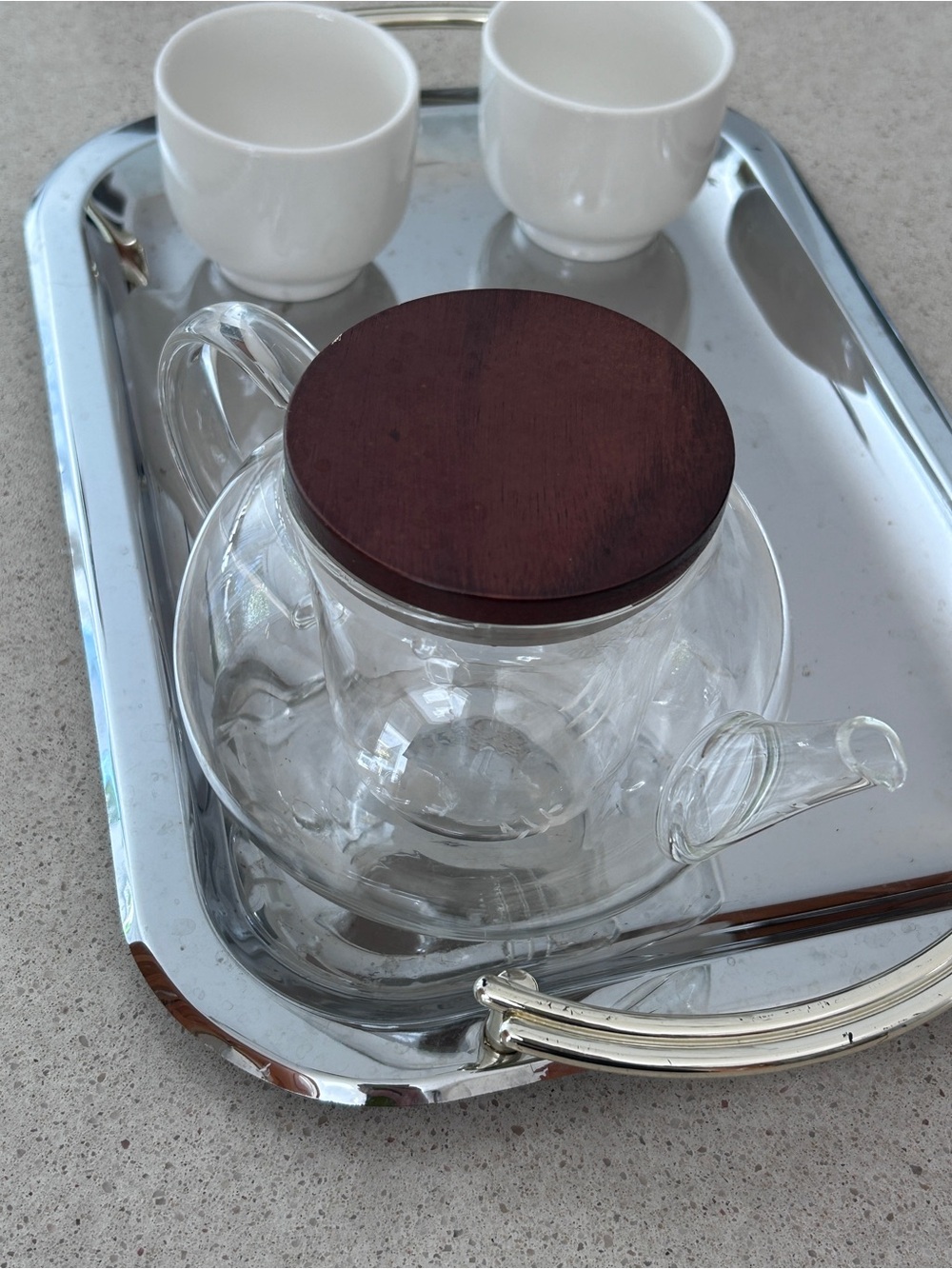 Clear Glass Teapot with Dark Wood Lid - Home Kitchen